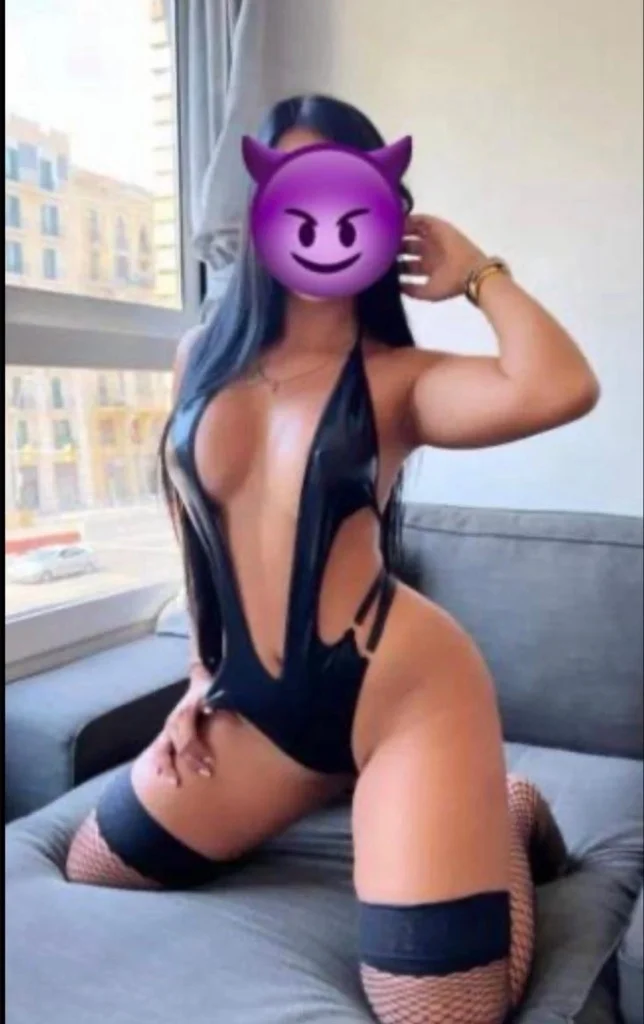 sexy baby avalible- massage