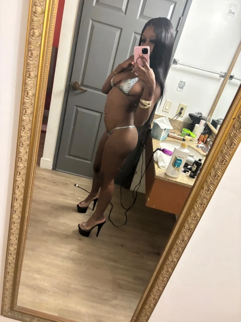 NEW IN TOWN young petite 5'0 SEXY Avaliable anytime Here to in Fresno – Women Seeking Men photo 3