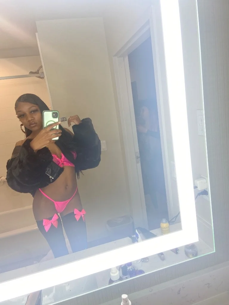 PETITE EBONY OUTCALLSCARPLAYFT SHOWS in Fresno – Women Seeking Men photo 5