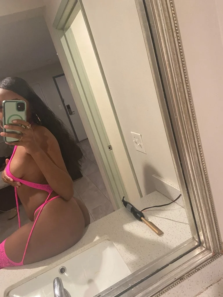 PETITE EBONY OUTCALLSCARPLAYFT SHOWS in Fresno – Women Seeking Men photo 6