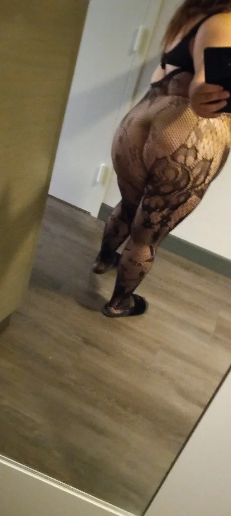 60 QV 100 HHRAVAILABLE NOW I JUST WANNA SUCK DICK AND GET FU... in Inland Empire – Women Seeking Men photo 3