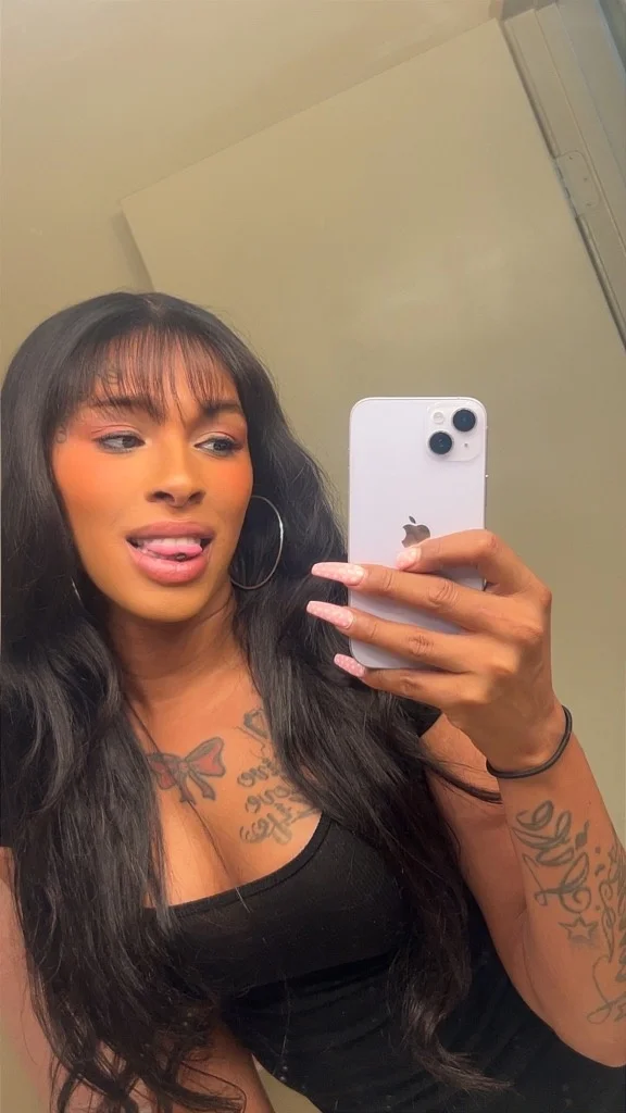 Exotic light bright BTTM BIG DICC slut READY to service u in Inland Empire – Women Seeking Men photo 3