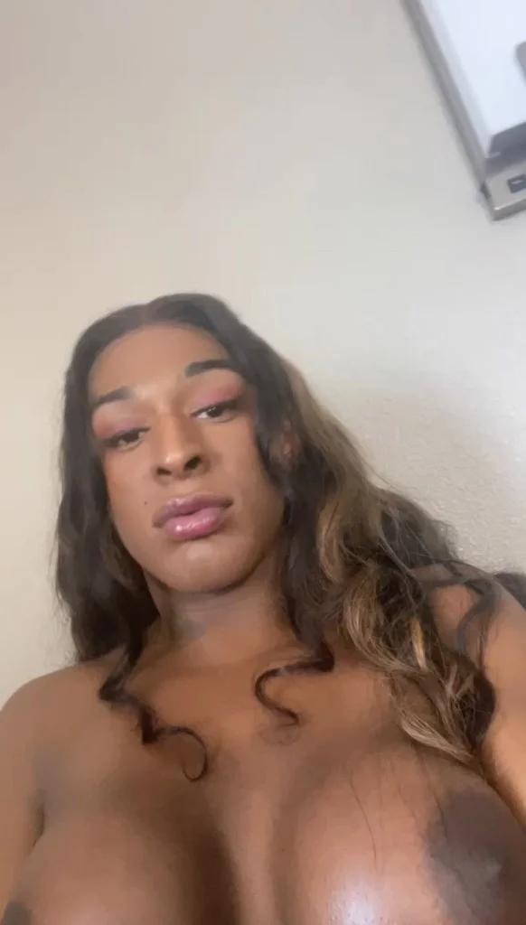 hosting now let moval Trixie handle it in Inland Empire – Women Seeking Men photo 4