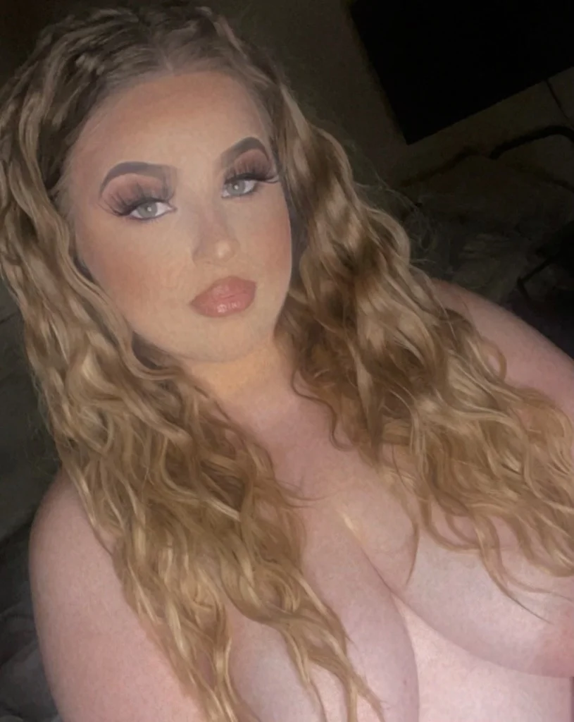 AVAILABEL FOR OUTCALL BIG BOOTY BLONDE SLUT READY 2 TEASE an... in Humboldt County – Women Seeking Men photo 5