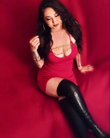Your Perfect Upscale Busty Tattooed GODDESS!! Throat GOAT