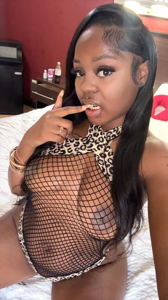 Come Play with a Chocolate Freak Vallejo in North Bay – Women Seeking Men photo 2