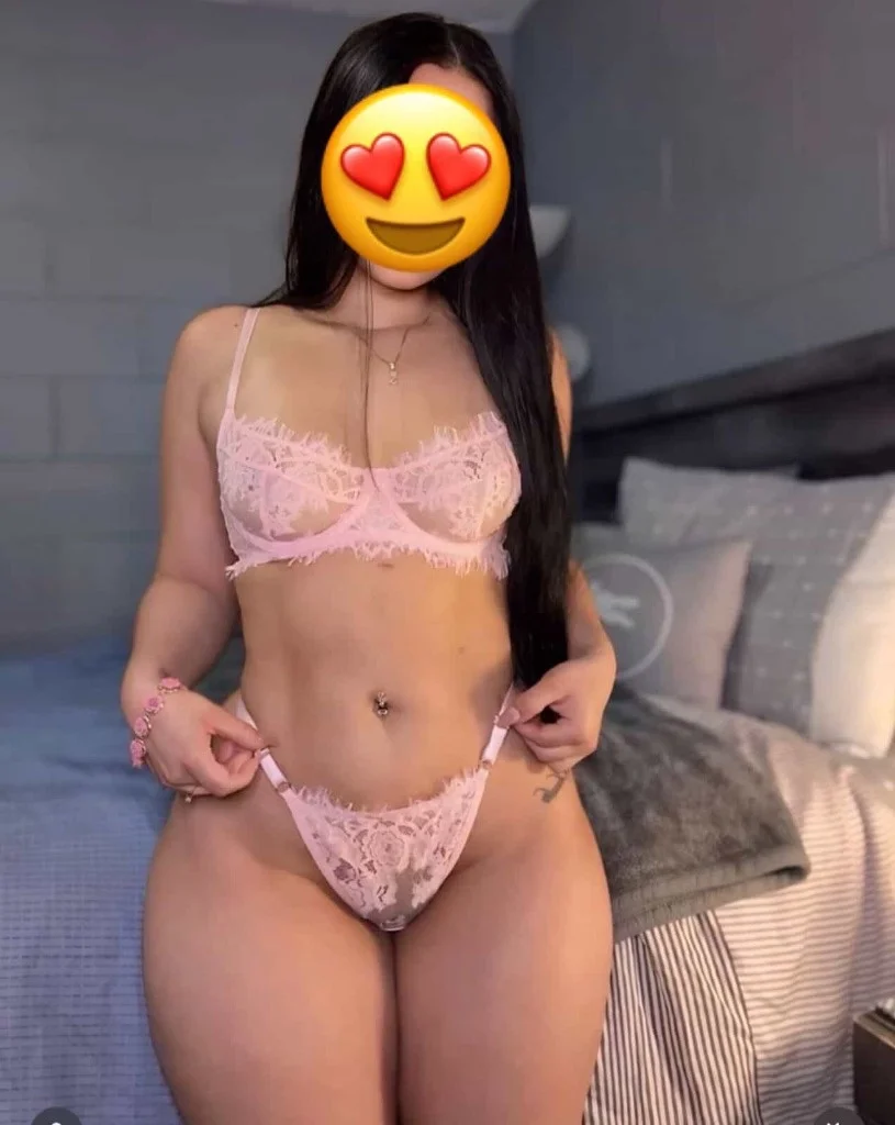 Colombiana nueva en tu zona papi Latina Rica in Oakland – Women Seeking Men photo 2