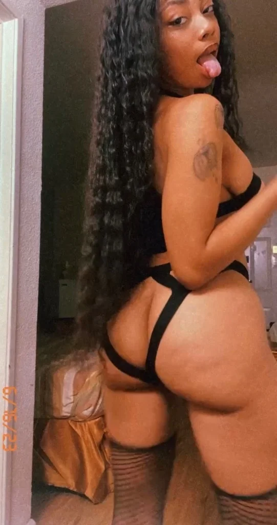 INCALL/CARDATE DOUBLE DATE soft lips, juicy curves, sweet in all the
