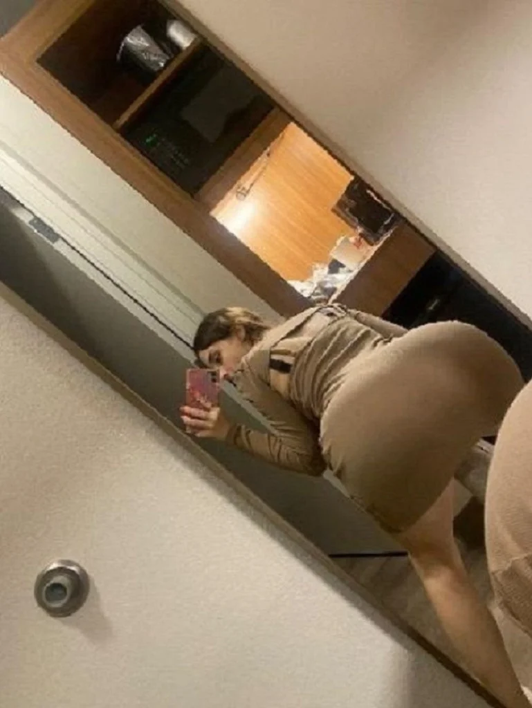 Petite and yummy treat craving a naughty fuck buddy Incall O... in Oakland – Women Seeking Men photo 6