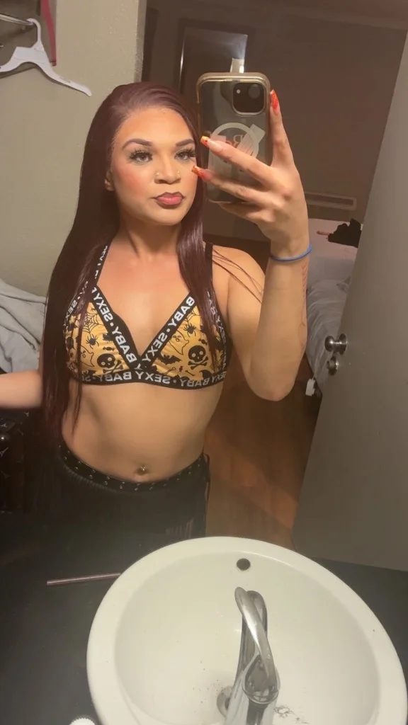 Come get the Red Light Special baby in Oakland – Women Seeking Men photo 4
