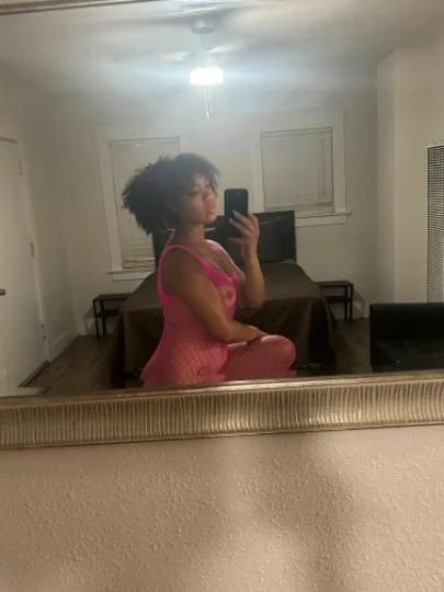 Exotic Cuban Playmate Incall Special