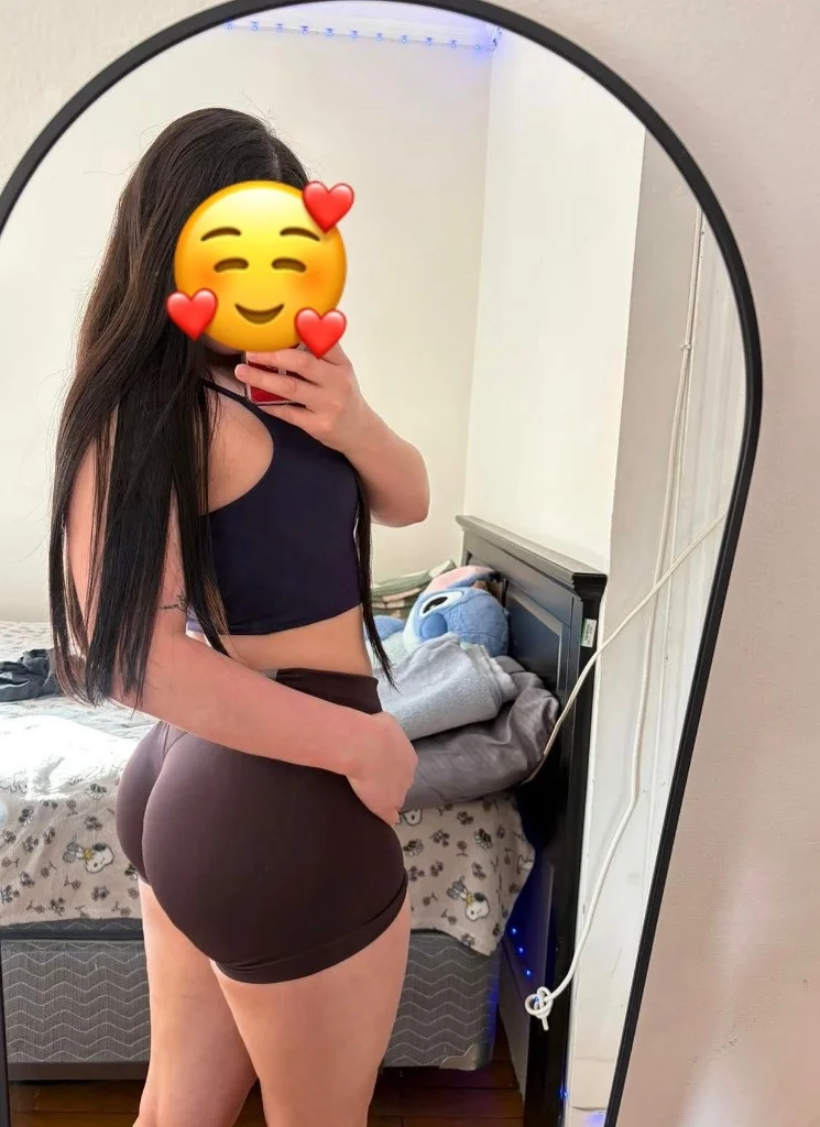 Sexy girls available for incall in Orange County – Women Seeking Men photo 3
