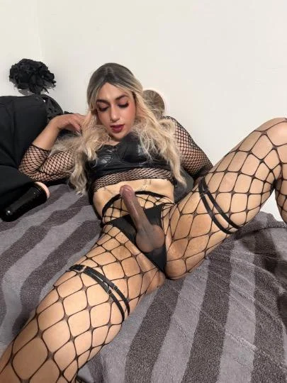 party friendly latina hung hard bumble butr exotic top and bottom Duo