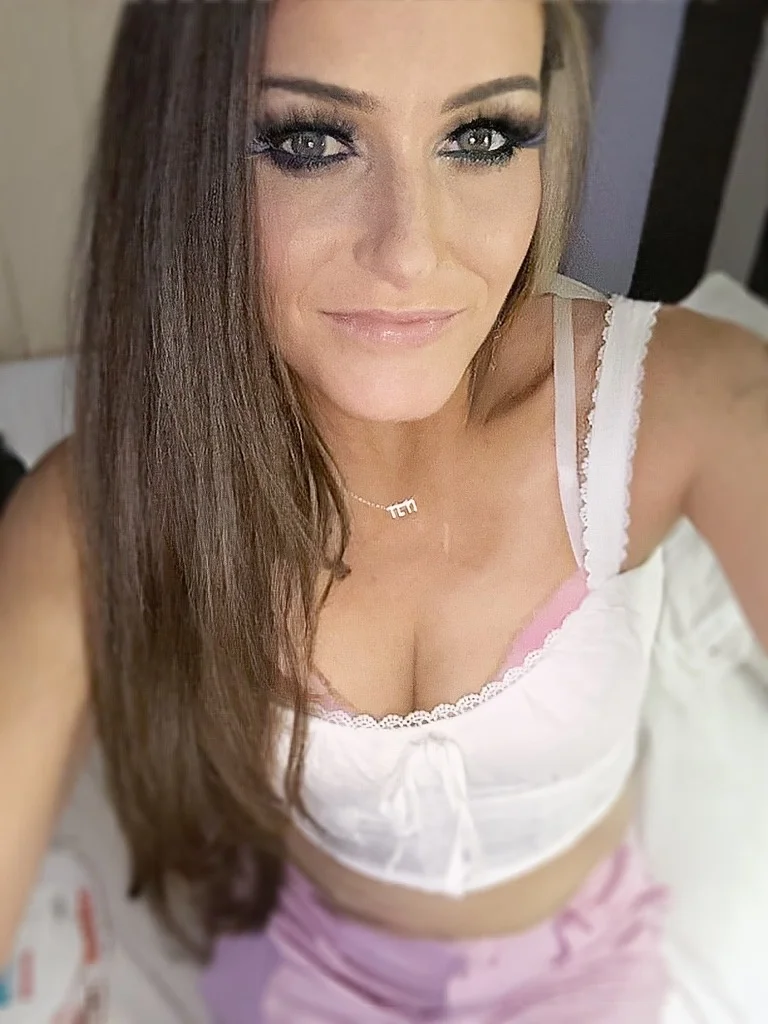 Discreet Mature Addictive in Palm Springs – Women Seeking Men photo 3