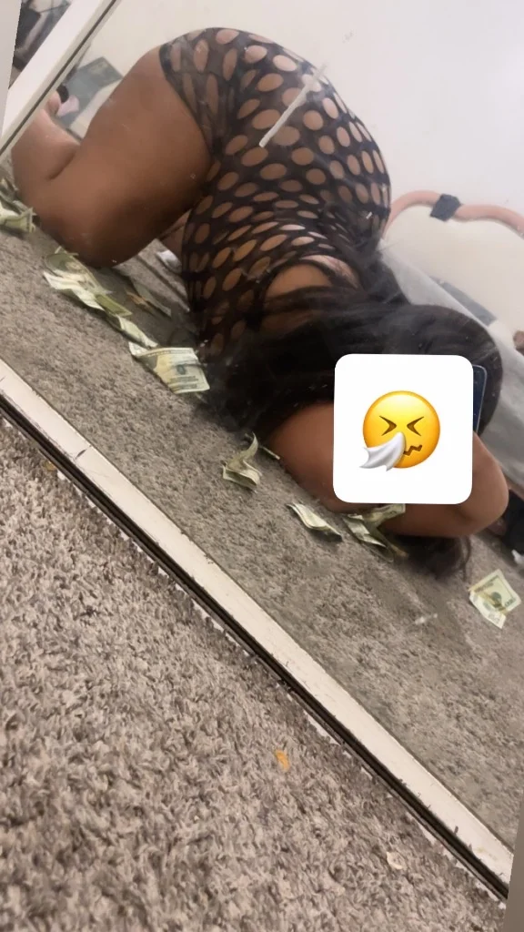 OUTCALLS AVAILABLE $200 MINIMUM