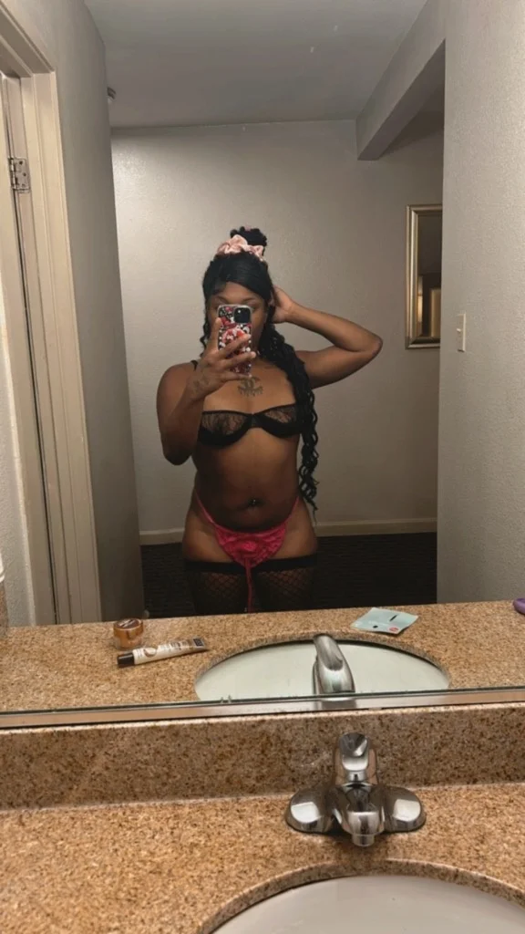 Lets Play Outcalls INCALL in Sacramento – Women Seeking Men photo 3