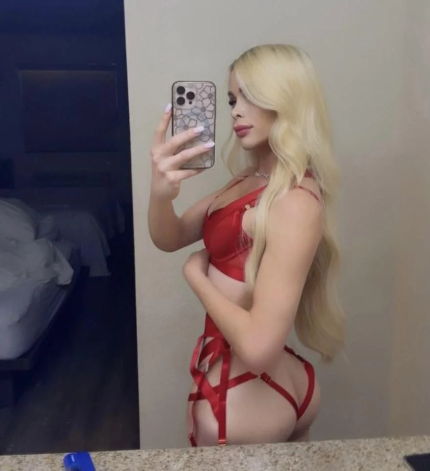 FROM EL SALVADOR VISITING FOR A LIMITED TIME TOP BOTTOM in San Fernando Valley – Women Seeking Men photo 4