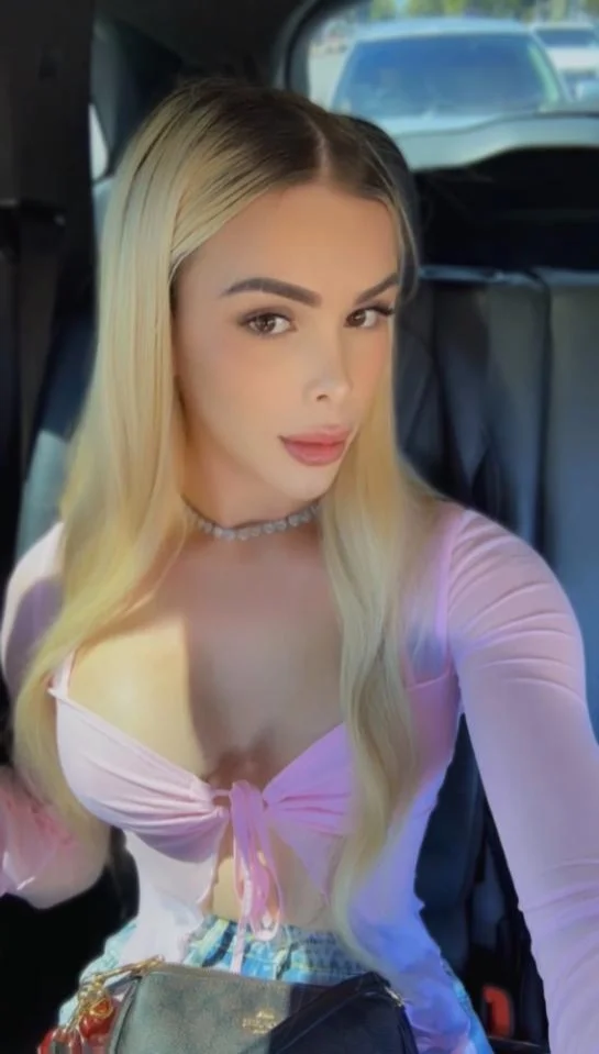 FROM EL SALVADOR VISITING FOR A LIMITED TIME TOP BOTTOM in San Fernando Valley – Women Seeking Men photo 6