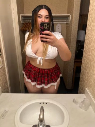 Up all night The perfect treat curvy and sweet Available in San Francisco – Women Seeking Men photo 3