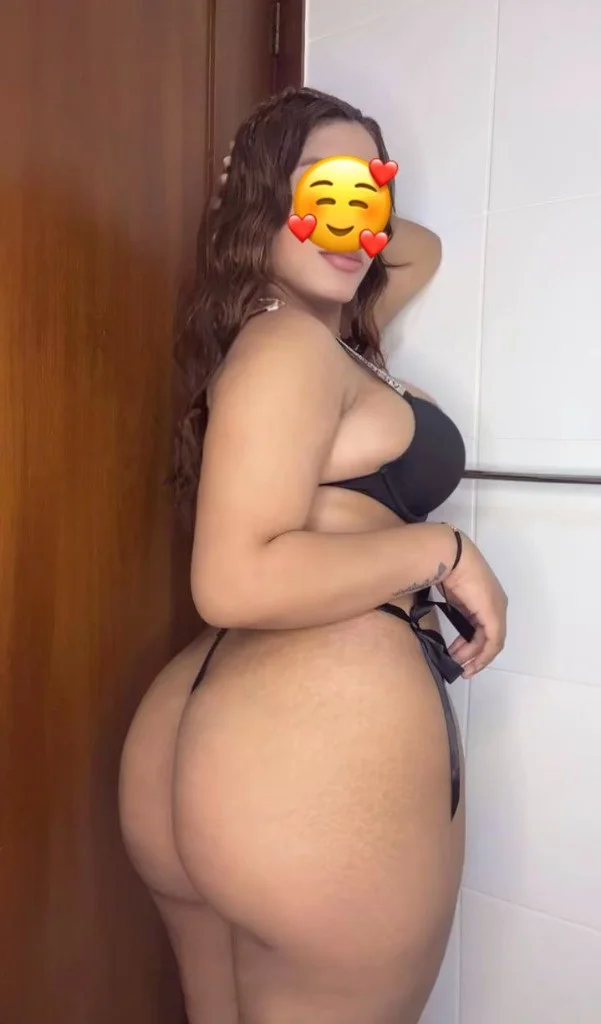 Sexy Latina girl new area very hot