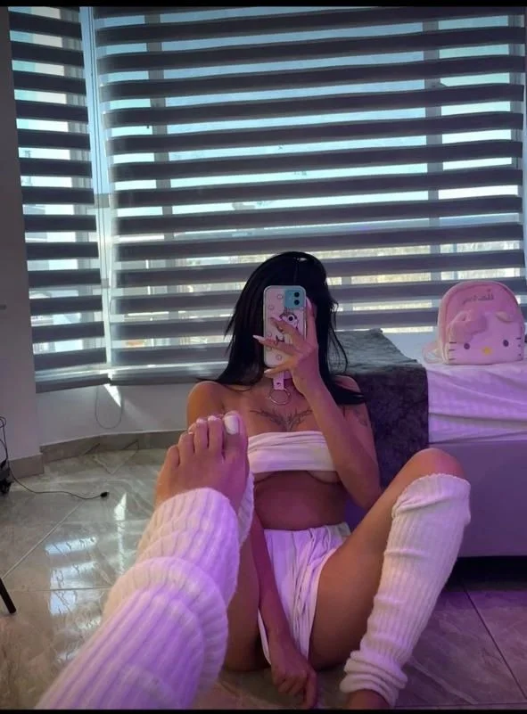Colombian Latina. Available 24/7 The best choice and the best services