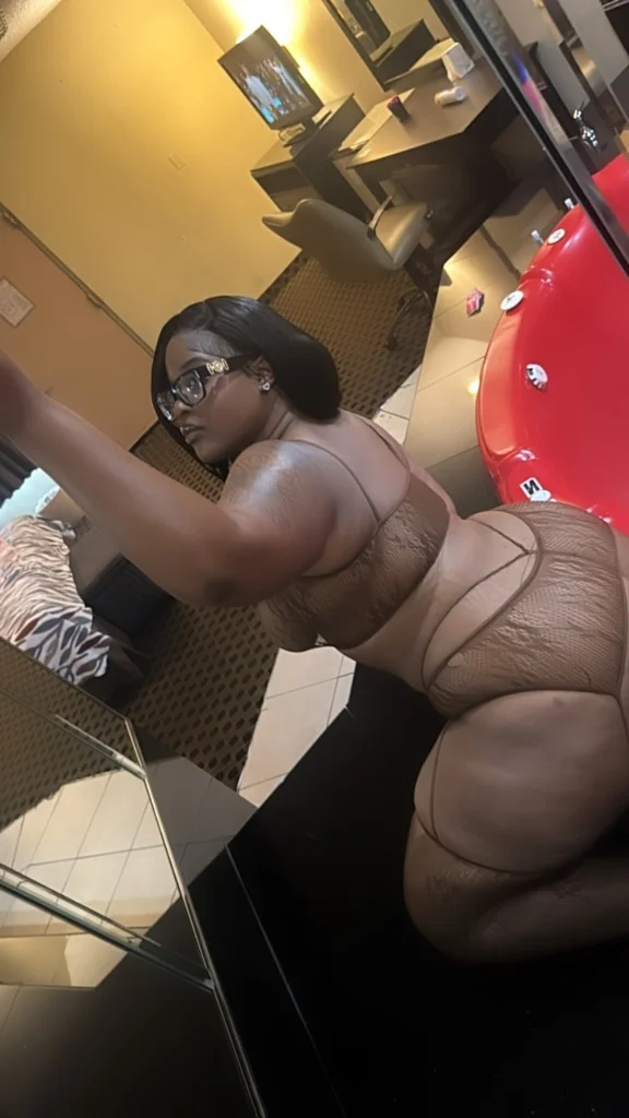 BBW EXTRAVAGANZA in Hartford – Women Seeking Men photo 4