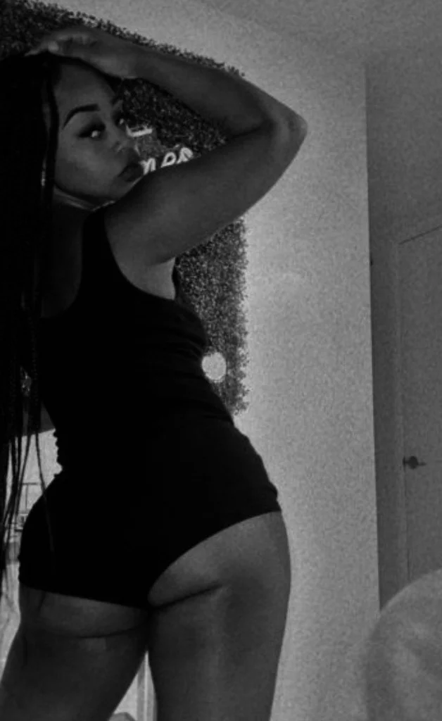 AVAILABLE Throat goat Available now Your favorite pretty slu... in Washington DC – Women Seeking Men photo 4