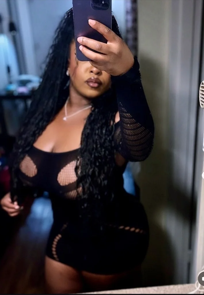 PRETTY SEXY CURVY BUSTY EBONY | INCALL AND OutCall Available BOOK NOW