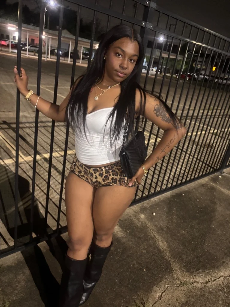 Sweet Enough To Keep You Hooked in Fort Lauderdale – Women Seeking Men photo 2