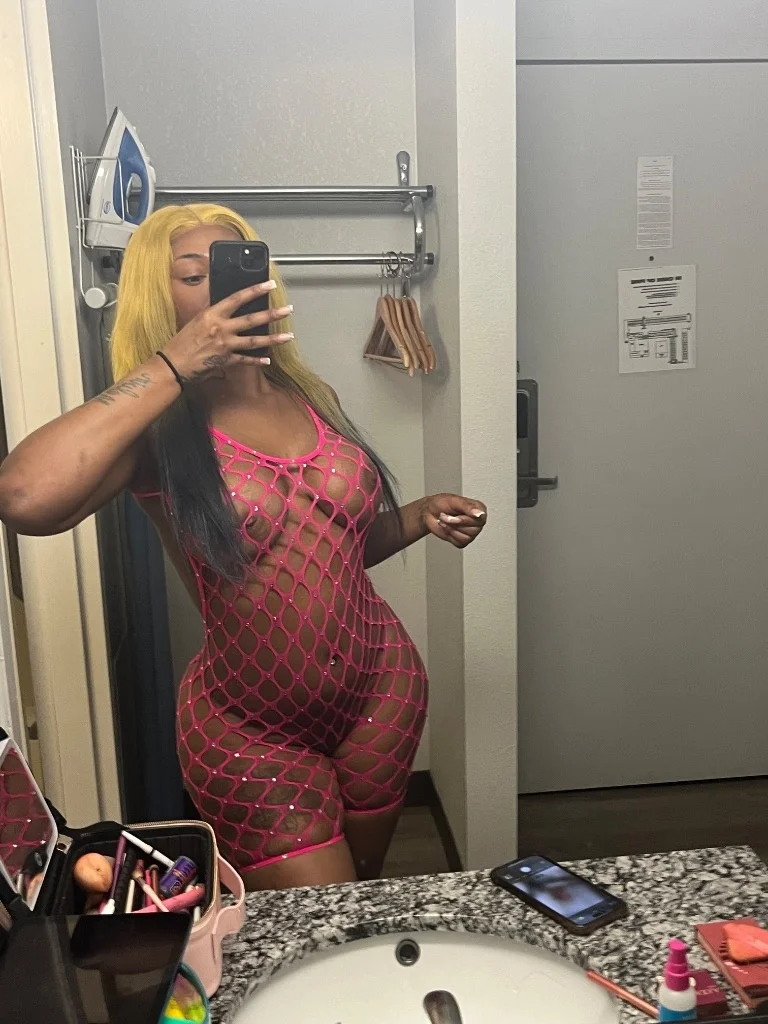 CAN I RIDE YOU TILL YOU CUM ONLY TEXT WHEN READY PLAYIN GAME... in Fort Lauderdale – Women Seeking Men photo 2