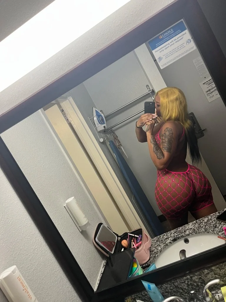 CAN I RIDE YOU TILL YOU CUM ONLY TEXT WHEN READY PLAYIN GAME... in Fort Lauderdale – Women Seeking Men photo 4