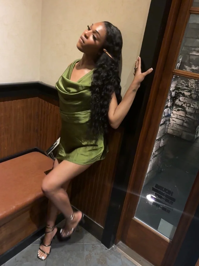 if it aint about the moneyyy in Fort Lauderdale – Women Seeking Men photo 6