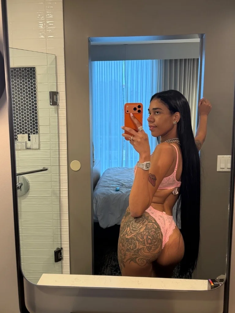 I am Latina in Fort Myers – Women Seeking Men photo 5