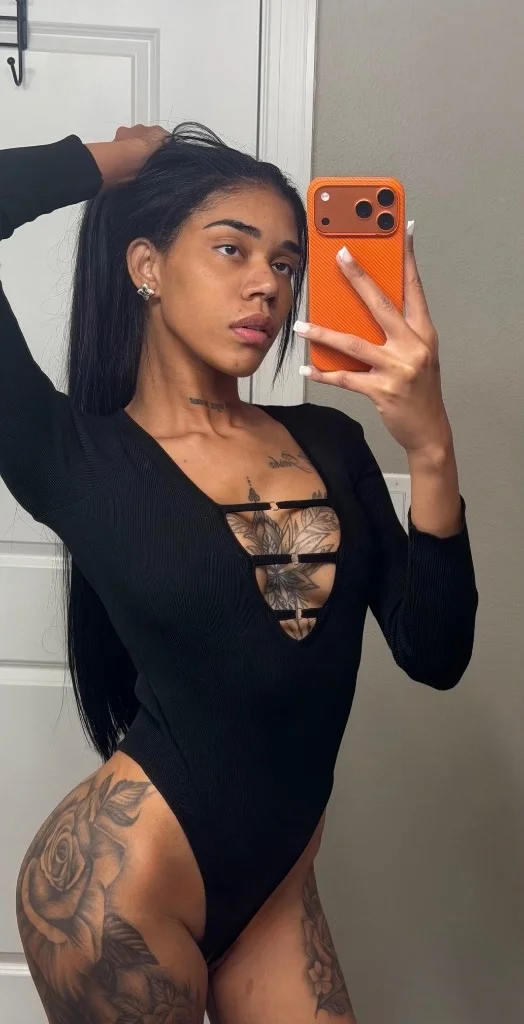 soy latina in Fort Myers – Women Seeking Men photo 3