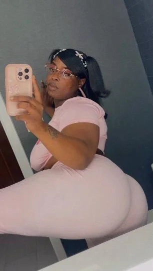 Chocolate Pleasures in Fort Myers – Women Seeking Men photo 3