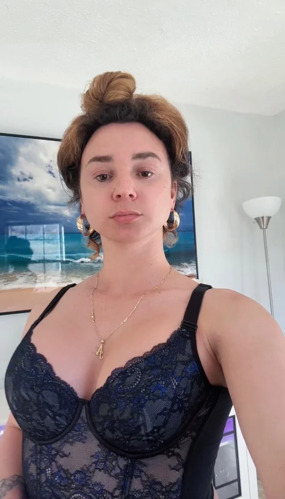 Alexa in Jacksonville – Women Seeking Men photo 5