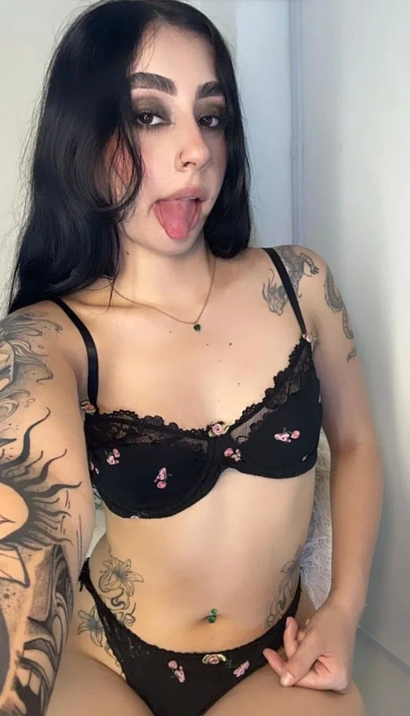 nueva para ti latina bella in Miami – Women Seeking Men photo 4