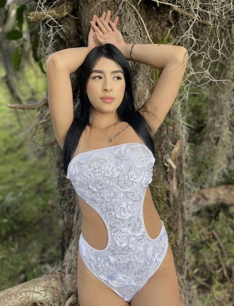 sexi complaciente dispuesta a follarte in Miami – Women Seeking Men photo 4