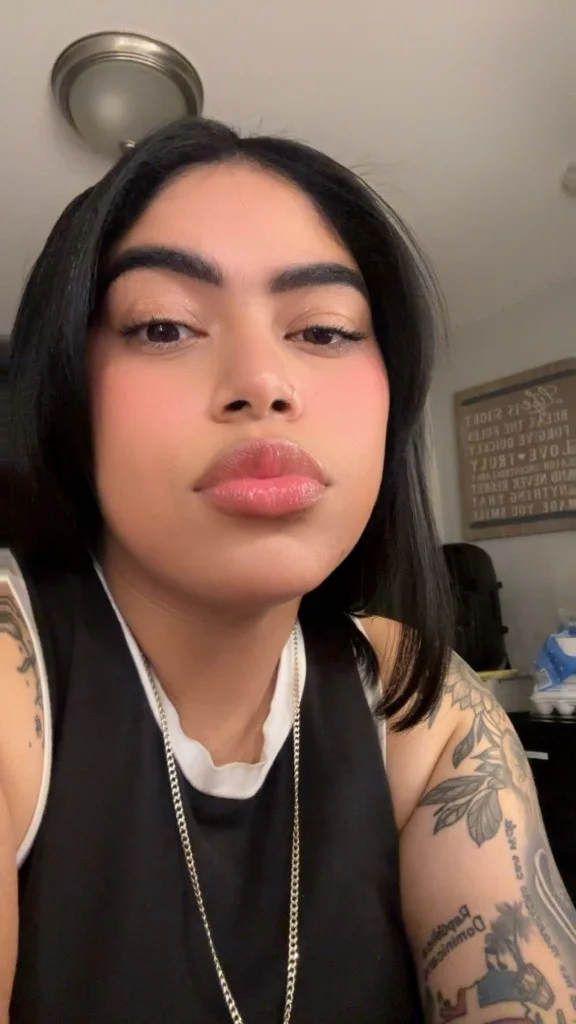 Available in Miami - Women Seeking Men photo 2