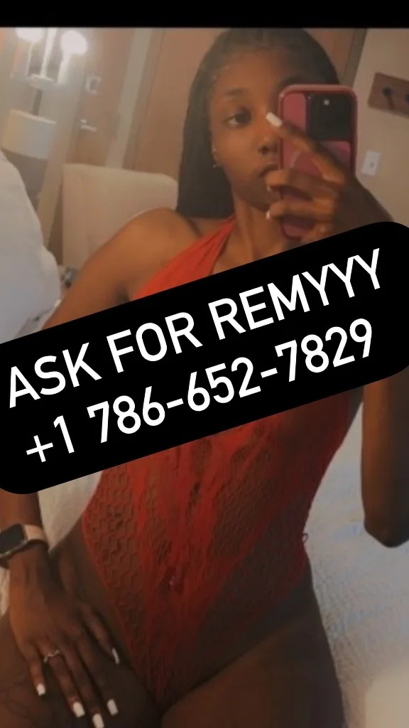 100 qv special rn -Remmy or JEWELS Available alsoooo if you... in Miami – Women Seeking Men photo 2