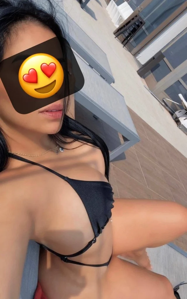 AVAILABLE NOW INCALL OUTCALL CALL ME
