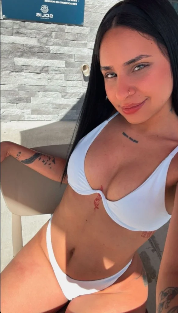 Hi, love I just got here come enjoy yourself with me, my love