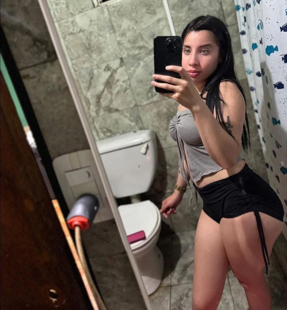 sexi flaca latina disponible hoy tengo amiga nueva para trio... in Orlando – Women Seeking Men photo 3
