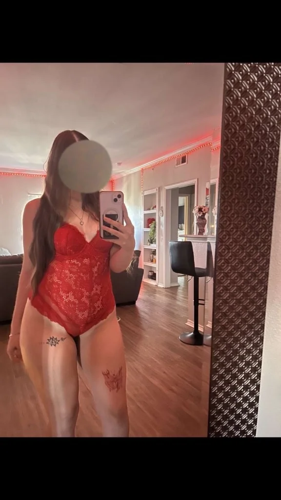 your favorite snowbunny in Panama City – Women Seeking Men photo 3