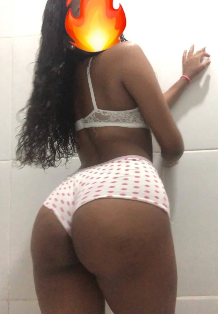 Hi I'm here to give you a good service by offering everythin... in Virginia Beach – Women Seeking Men photo 4