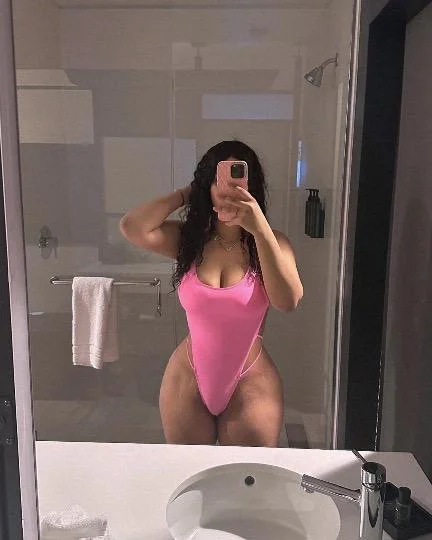 SWEET AND GORGEOUS LATINA CALIENTE AVAILABLE VIRGINIA