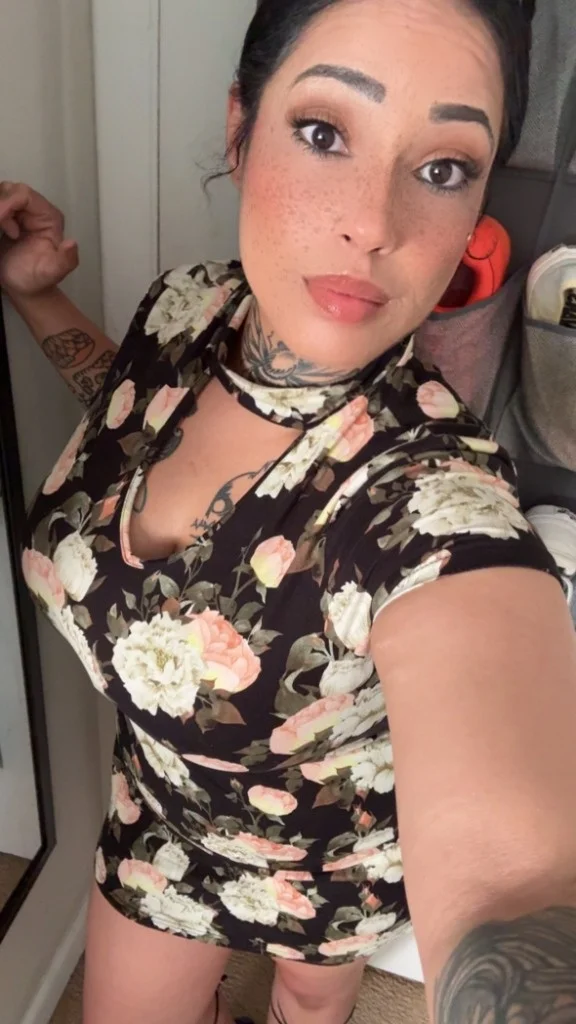 Get Ready to Get Wild with Molly in Virginia Beach – Women Seeking Men photo 4
