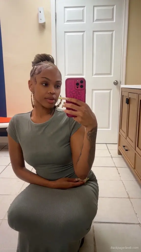 MsAim2Please in Virginia Beach – Women Seeking Men photo 3