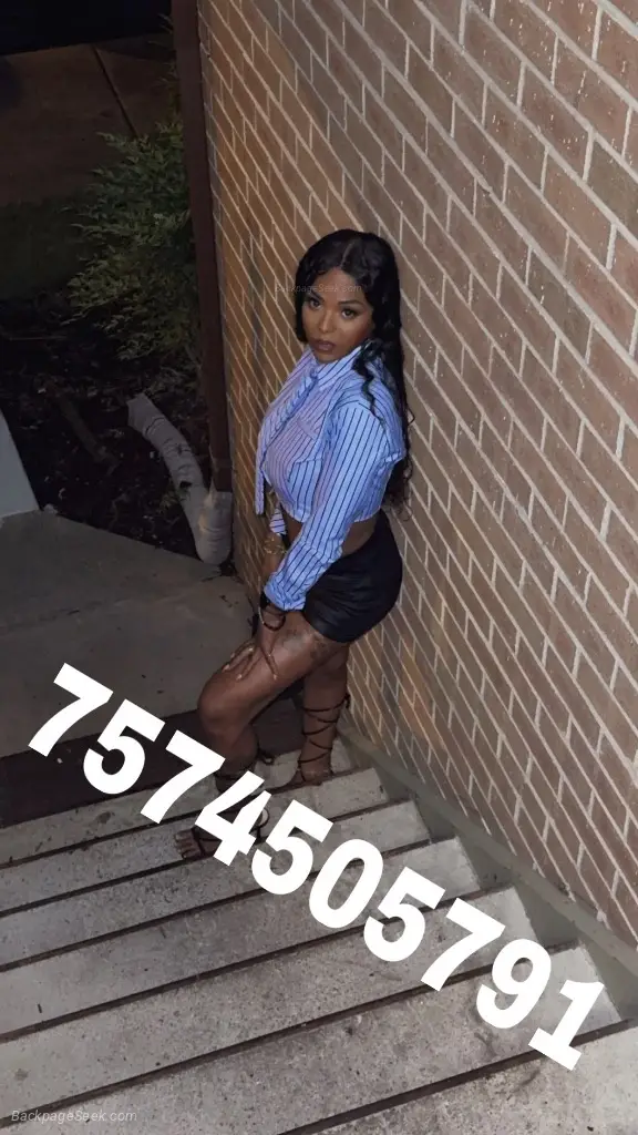 100 GETS THE PARTY STARTED OFFICIAL THROAT GOAT Your Favorit... in Virginia Beach – Women Seeking Men photo 2