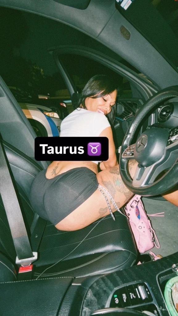 Da Baddest In Da city Bubble butt 9" Top & Bottom Lori